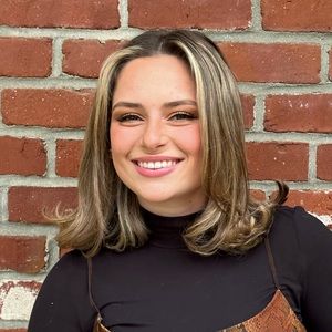 Meet your Posher, Lily